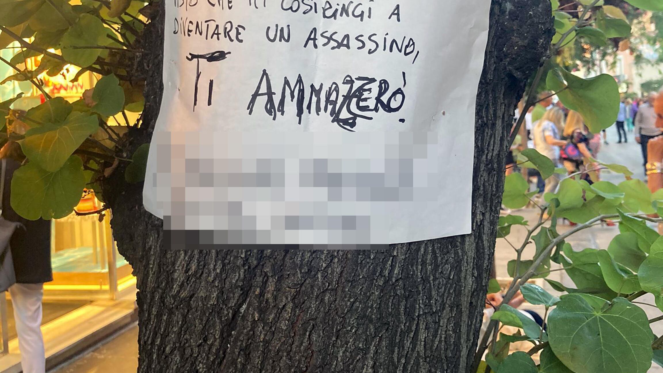 "Mi fai essere un assassino, ti ammazzerò". I cartelli choc contro il procuratore