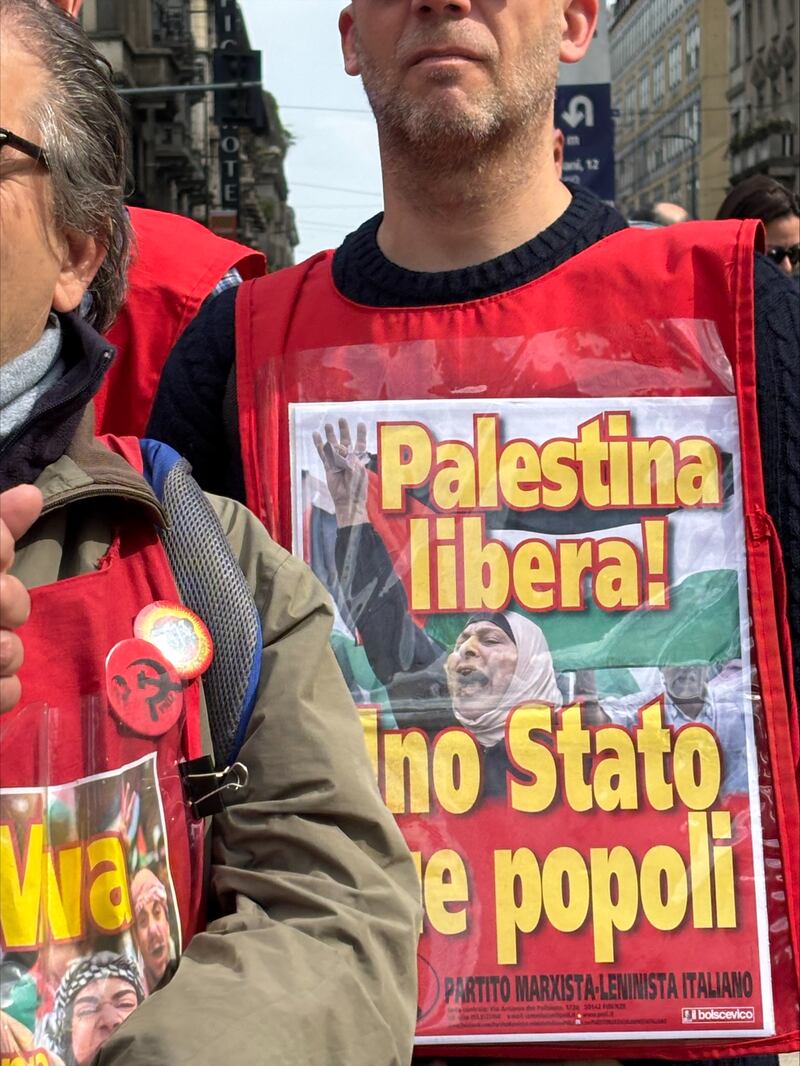 Il corteo anti Israele a Milano 2