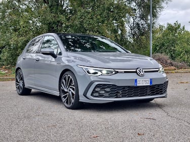 Volkswagen Golf GTD: guarda la gallery della compatta sportiva diesel 5