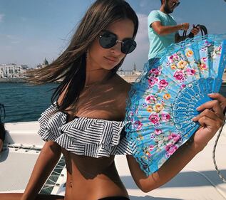 Emily Ratajkowski sexy bikini per ricordare l'Italia 1