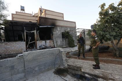 Cisgiordania, coloni incendiano casa: muore bebè 1