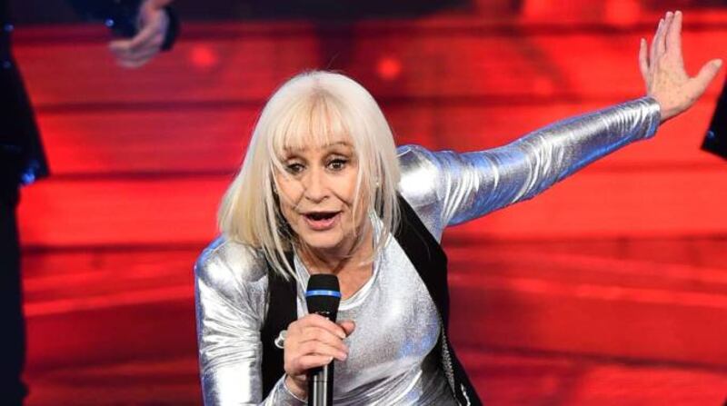 Raffaella Carrà, la storia in foto 32