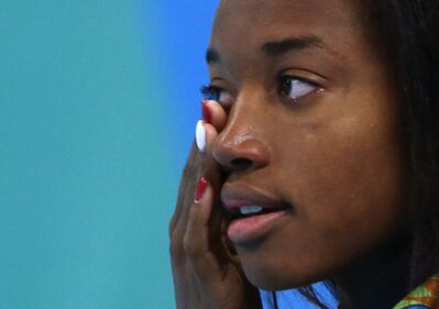 Simone Manuel fa la storia: prima afroamericana a vincere l'oro nel nuoto. Le lacrime di gioia 4