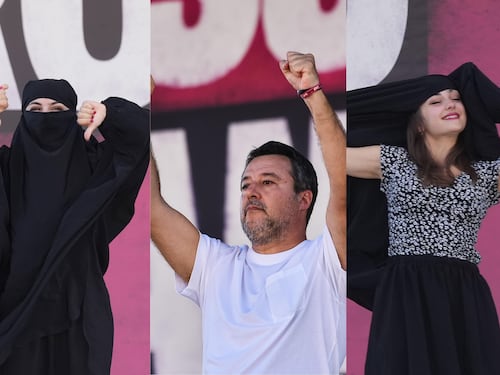 A Pontida è il giorno della Lega. Salvini: “Più militari nelle nostre città e no alle moschee”. E annuncia Congresso straordinario ad ottobre