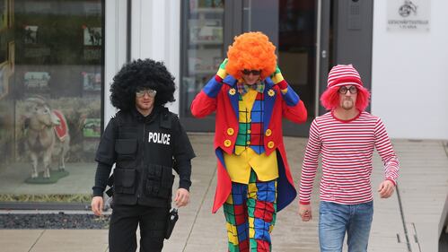 Bundesliga, allenamento in tenuta da Carnevale 3