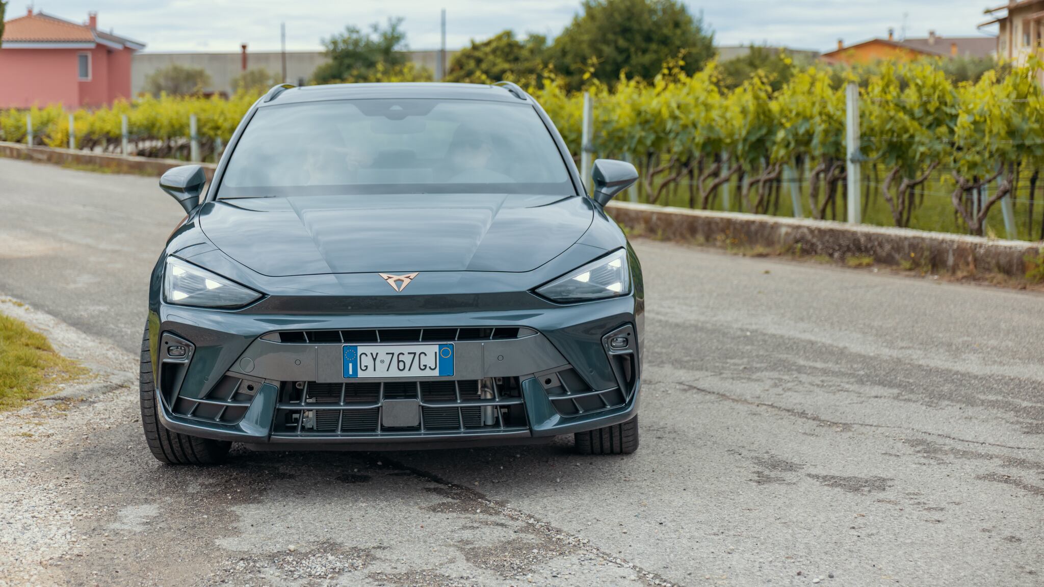 Il super ibrido con lo stile di Cupra, primo contatto con la gamma e-HYBRID