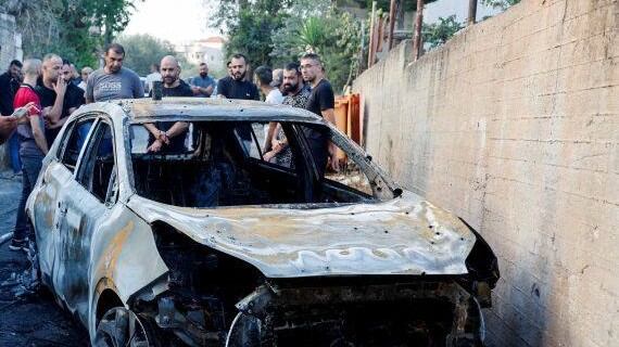 Caccia ai terroristi a Jenin. Nuovi raid su Gaza. Domani al via le pause umanitarie per i vaccini