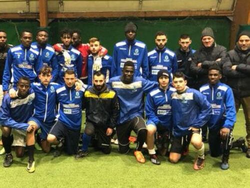 ''Zitto negro'', l'offesa dell'arbitro al portiere senegalese. Il presidente ritira la squadra
