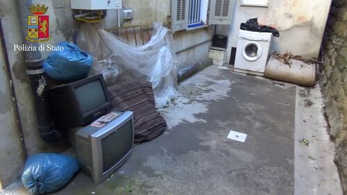 Segregava e teneva madre in casa al guonzaglio 1