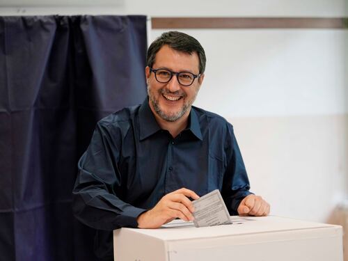 La Lega perde terreno. Non basta il jolly Vannacci
