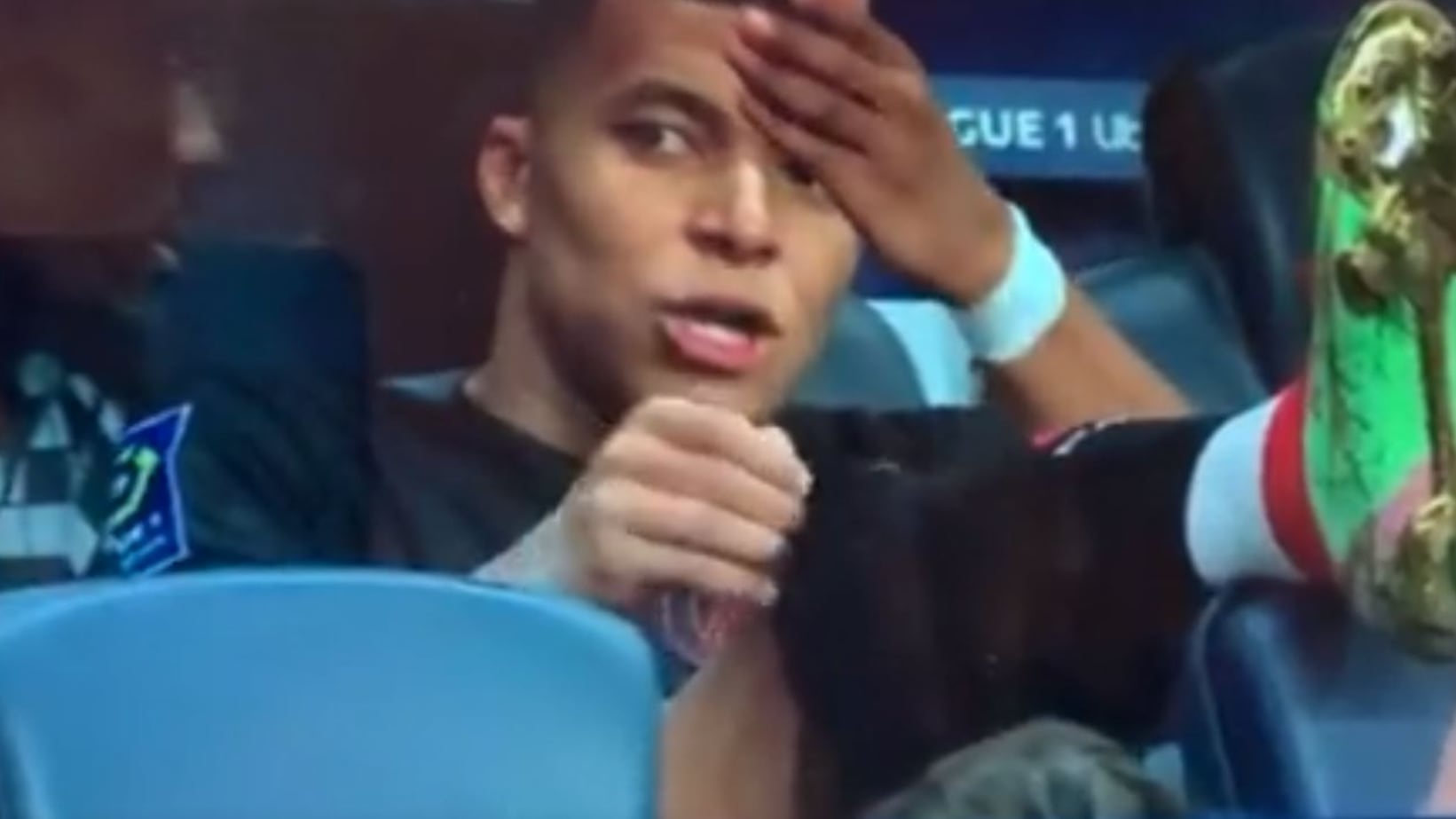 "Esplode" il Psg: "Non me la passa". Tensione in panchina