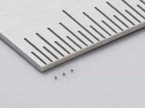 Murata sviluppa il termistore NTC dalle dimensioni più piccole al mondo nel formato da 008004 pollici (0,25 mm × 0,125 mm) per il rilevamento della temperatura in spazi angusti