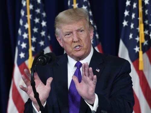 Uragano Trump sui Democratici. "Ci ruberanno i voti per vincere"