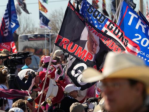 "Take Our Border Back": la marcia del patrioti per i confini Usa