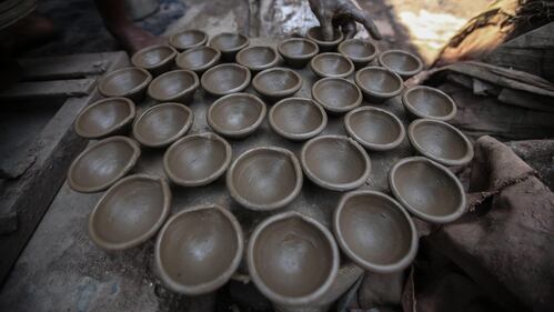 Preparativi per la festa del Diwali in India 8
