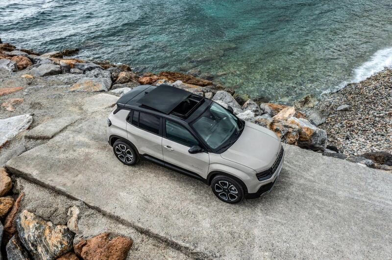 Jeep Avenger e-Hybrid 3