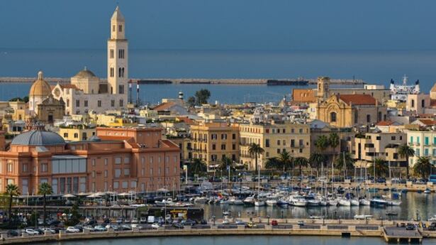 Bari, sgominata rete di spacciatori di droga
