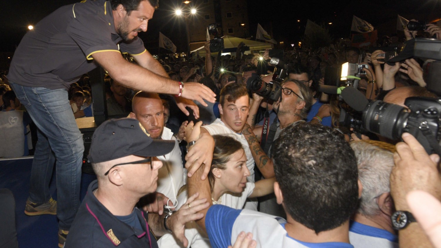 Salvini, ecco l'ultima battaglia: "Mangiare italiano è atto politico"