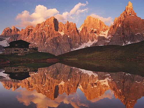 Montagne rosso sangue La frontiera di Righetto arriva al di là del western