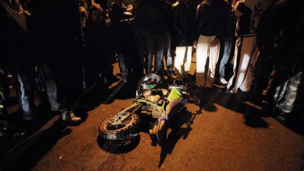 Palermo, terribile scontro: 3 feriti, uno grave. Auto coinvolta fugge