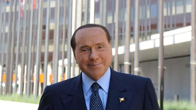 Berlusconi: "Sì al taglio dei parlamentari, ma non uccidere la democrazia"