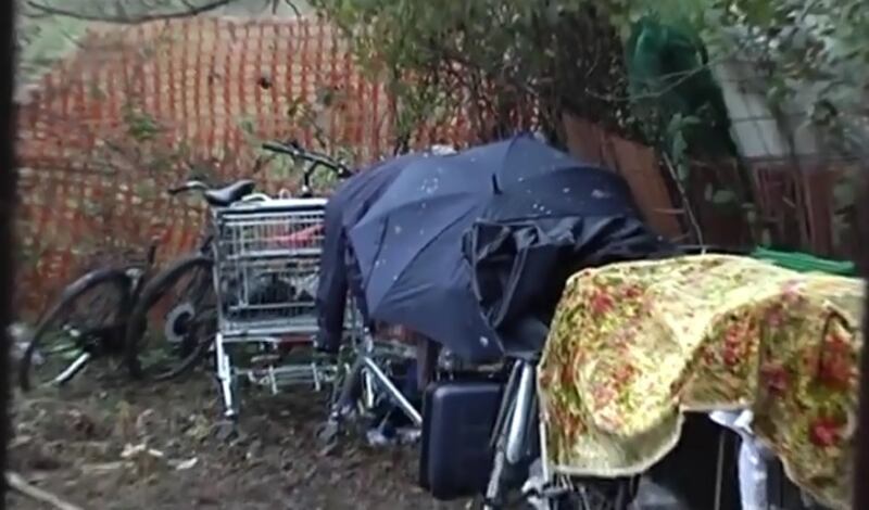 Milano, rom e migranti occupano palazzi dal 2015 3