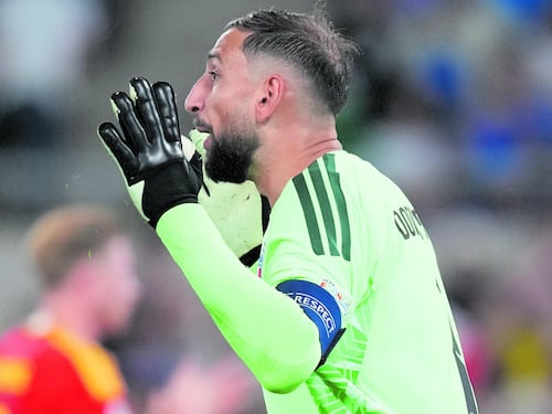 Un’Italia fragile nei nervi sbotta pure capitan Gigio...