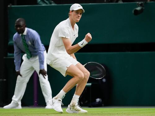 Wimbledon, il derby lo vince Sinner: Berrettini sconfitto in 4 set (con tre tie-break)