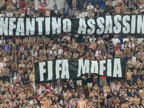 Infantino, striscione offensivo a Lione nel silenzio dell'Uefa