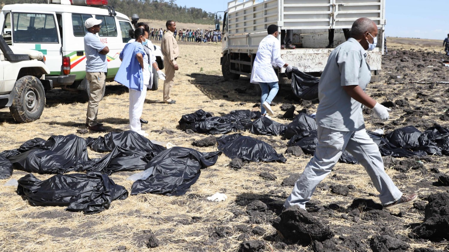 Etiopia, volo diretto a Nairobi precipita: a bordo 157 passeggeri