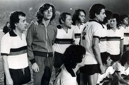 Entrata di Claudio Baglioni alla Nazionale Cantanti