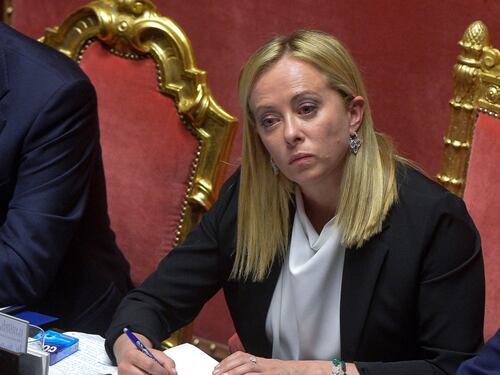 Il segnale della Meloni. Falle nella Cartabia: primo Cdm sulla giustizia