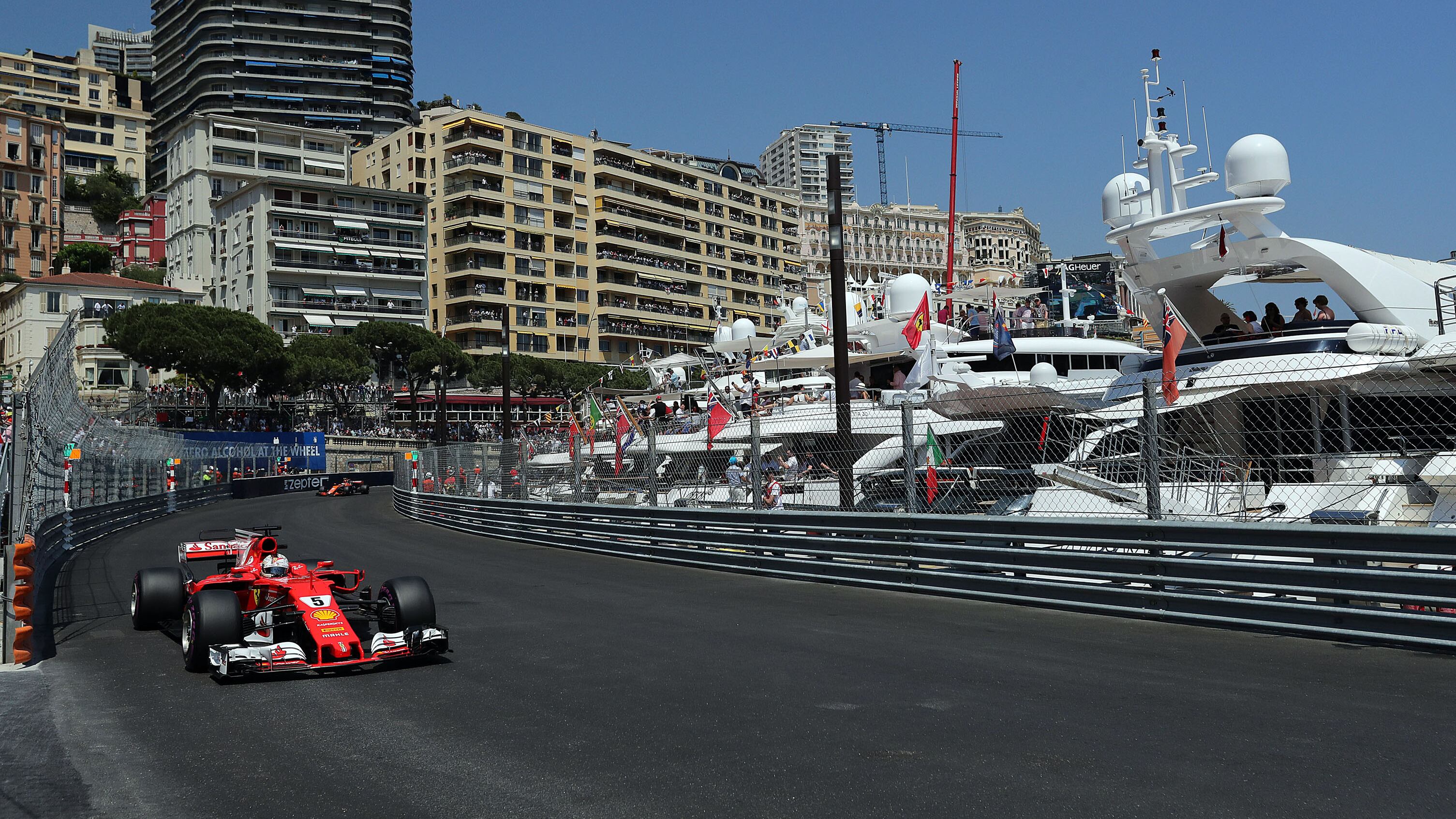 Doppietta da principi. La Ferrari di Vettel sembra quella di Schumi
