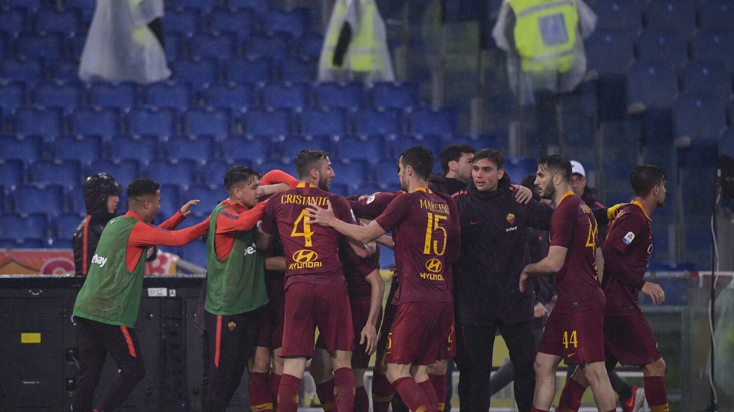 Roma di misura contro l'Udinese: Dzeko porta i giallorossi al quarto posto