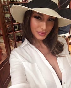 Cristina Buccino, selfie hot in costume da bagno 4