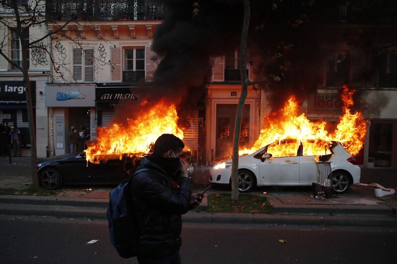Manifestazioni e incidenti in Francia: le immagini delle proteste 5