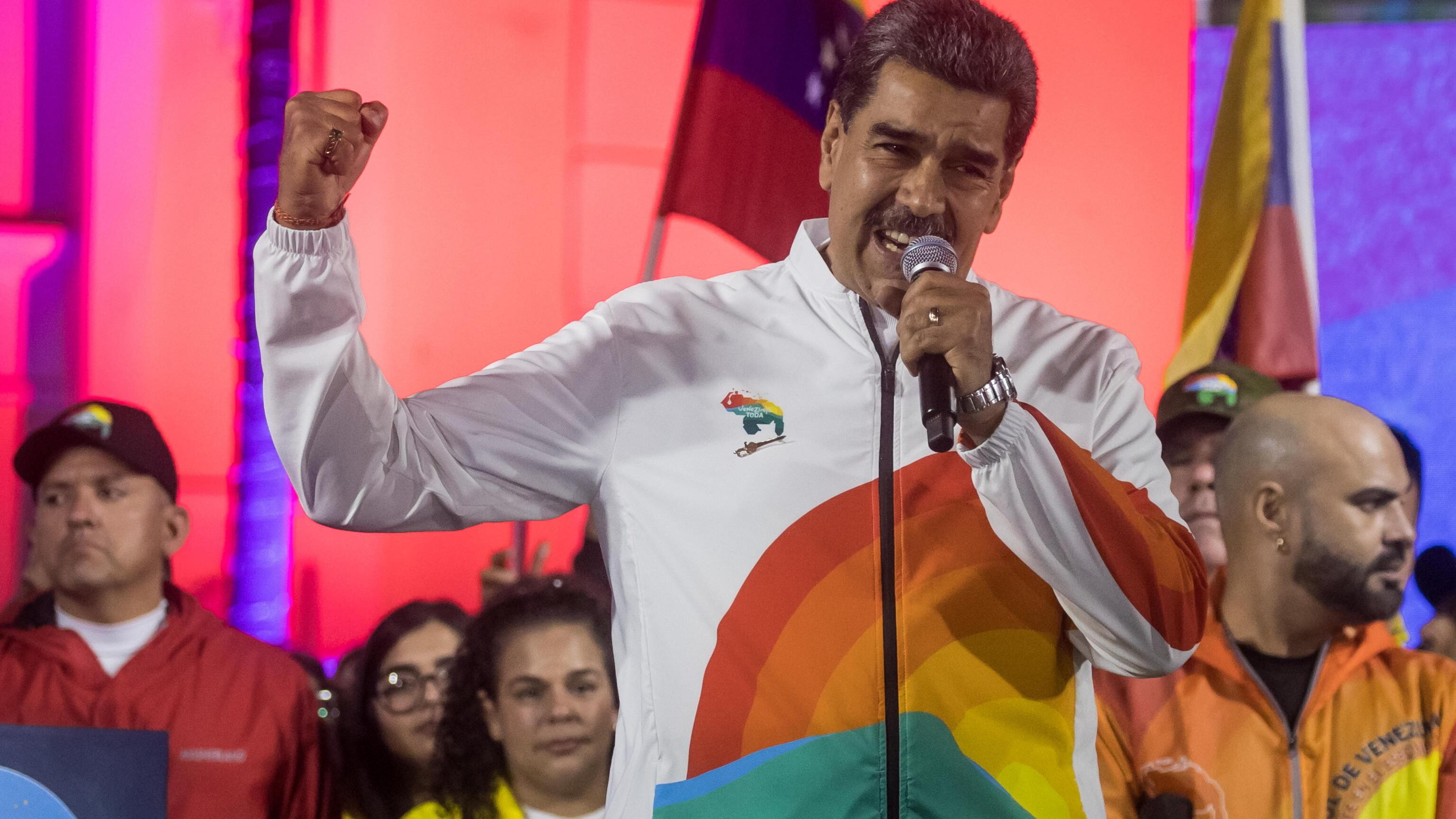 Venezuela, Maduro vince il referendum sulla Guyana. Ora spunta lo spettro di una guerra