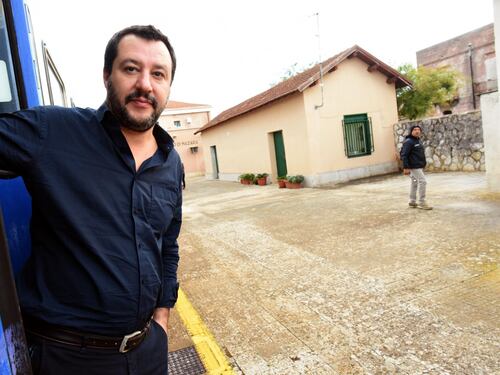 Ostia, Salvini si smarca da Casapound: "Certi voti io non li prendo"