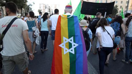 Israele, "Legge del ritorno" estesa alle coppie gay