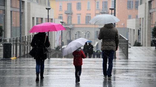 Su Milano è scesa la prima neve 15