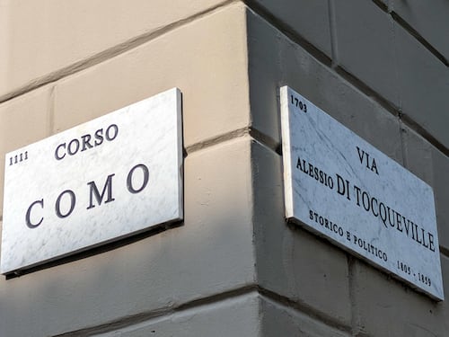 Milano choc: a 19 anni violentata nelle vie della movida