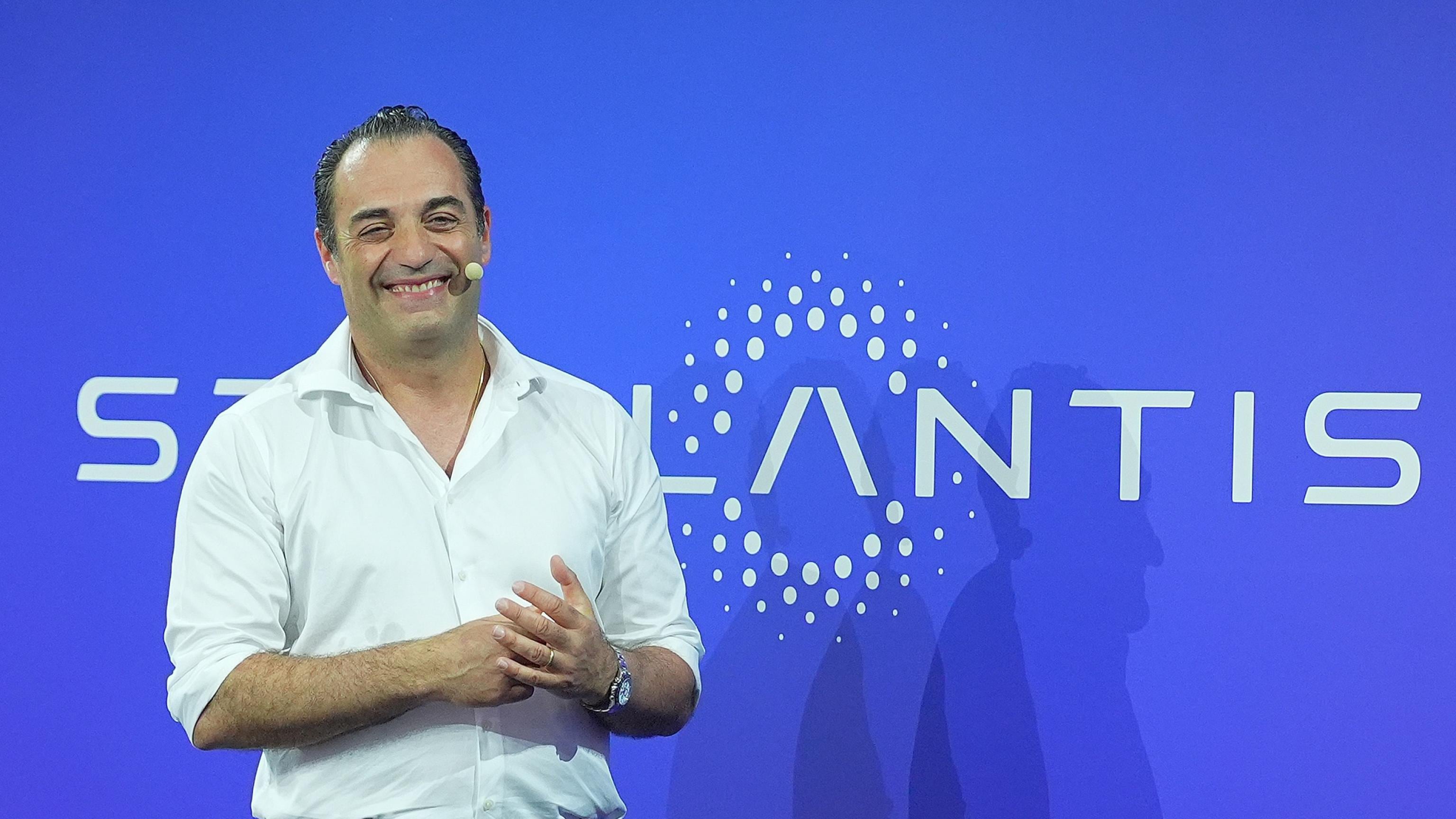 Auto, crescono le vendite e avanzano le cinesi. Tre modelli di Stellantis tra le prime quattro