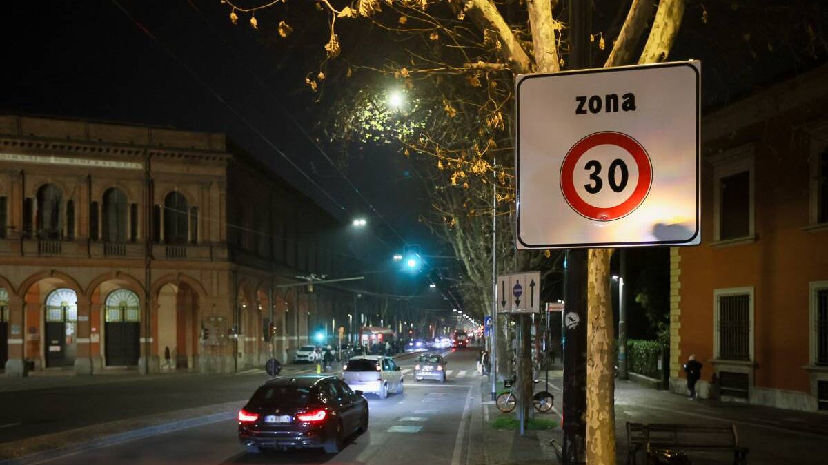 Bologna, vittoria del centrodestra: referendum sulla "Zona 30 diffusa"