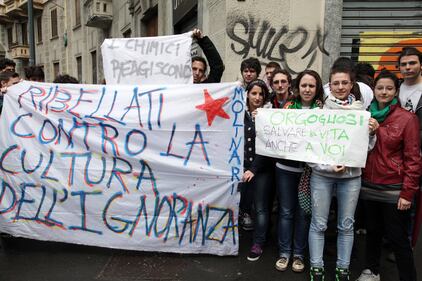 I ricercatori in piazza contro gli animalisti 7