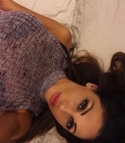 Anna Tatangelo, gambe mozzafiato 16