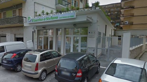 Foggia, bomba contro il centro anziani: è il quinto attentato da inizio anno