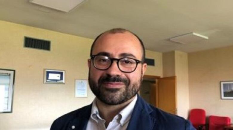 Quell'assunzione "furbetta" del sindaco come portavoce