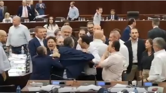 Al Pirellone è "bagarre" sulla sepoltura dei feti Rissa fra Lega e 5 Stelle