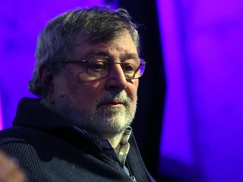 Anche Guccini nella schiera dei "vip contro Giorgia Meloni"