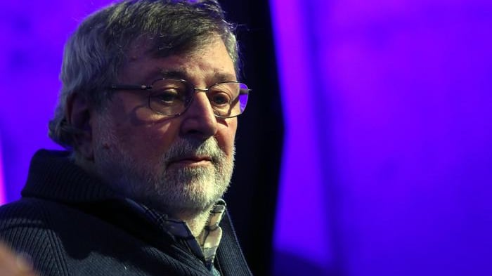 Anche Guccini nella schiera dei "vip contro Giorgia Meloni"